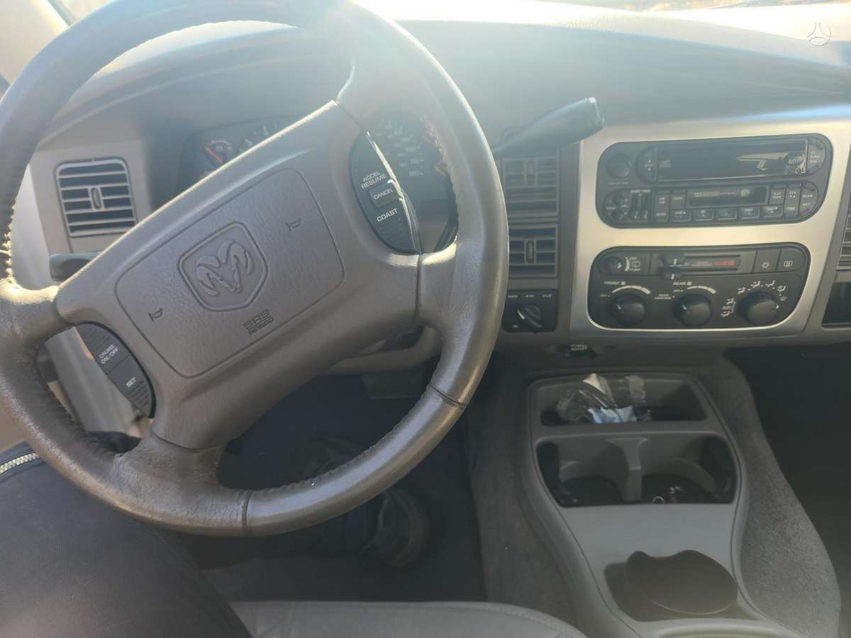 Dodge Durango, 4.7 l., off-road / crossover