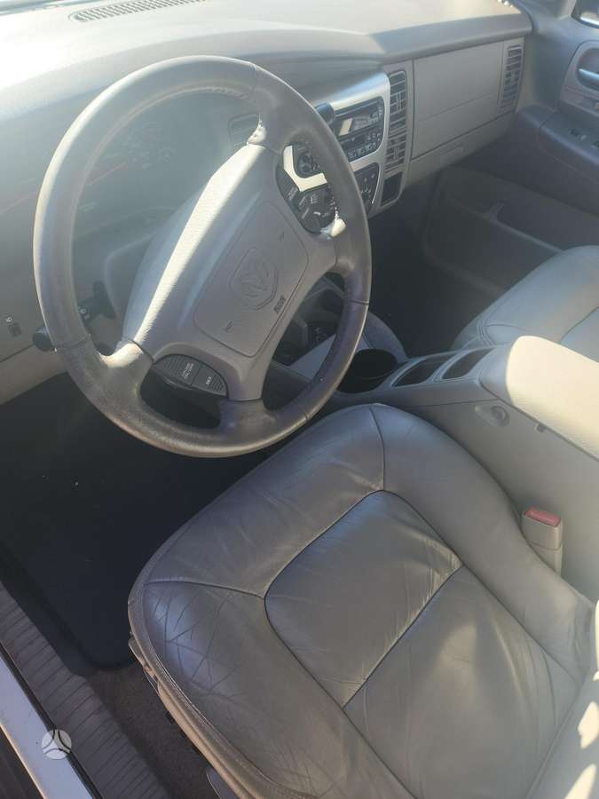 Dodge Durango, 4.7 l., off-road / crossover