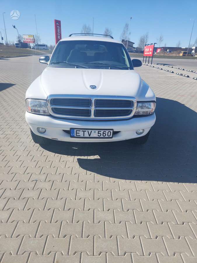 Dodge Durango, 4.7 l., off-road / crossover