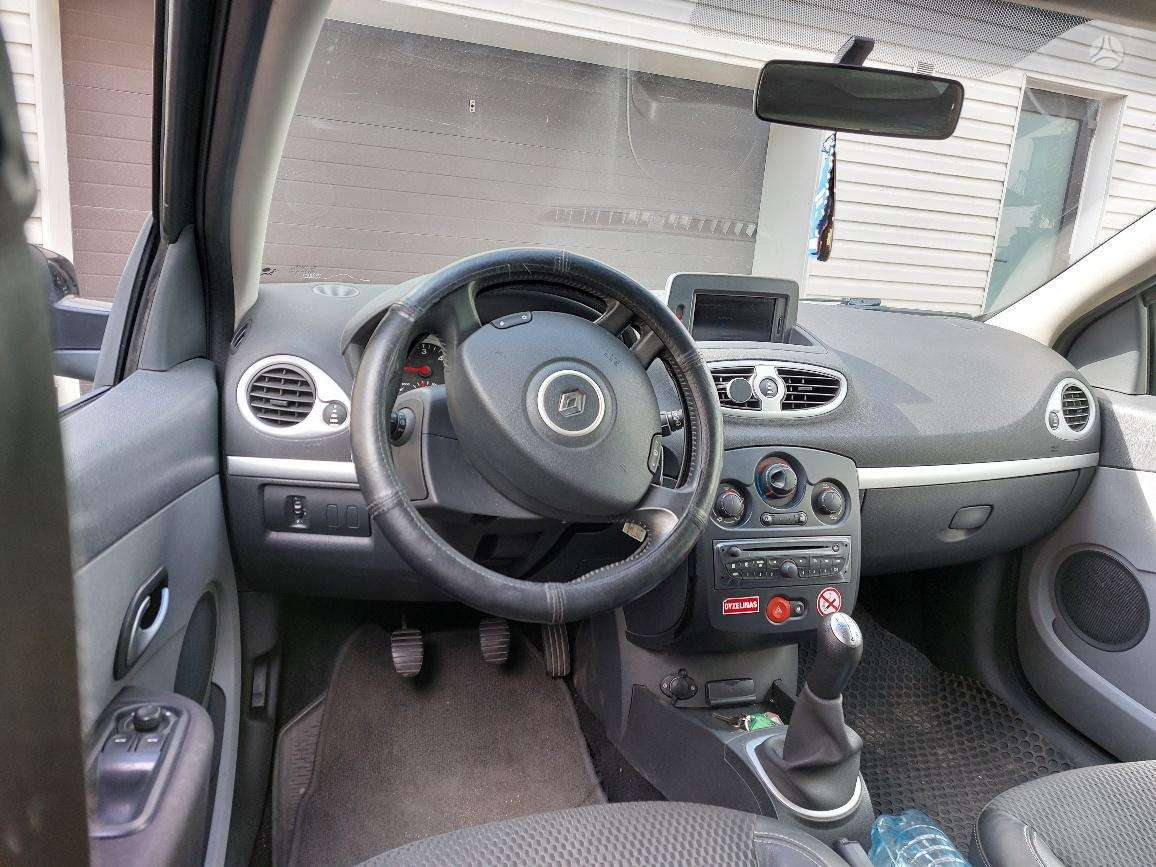 Renault Clio, Универсал