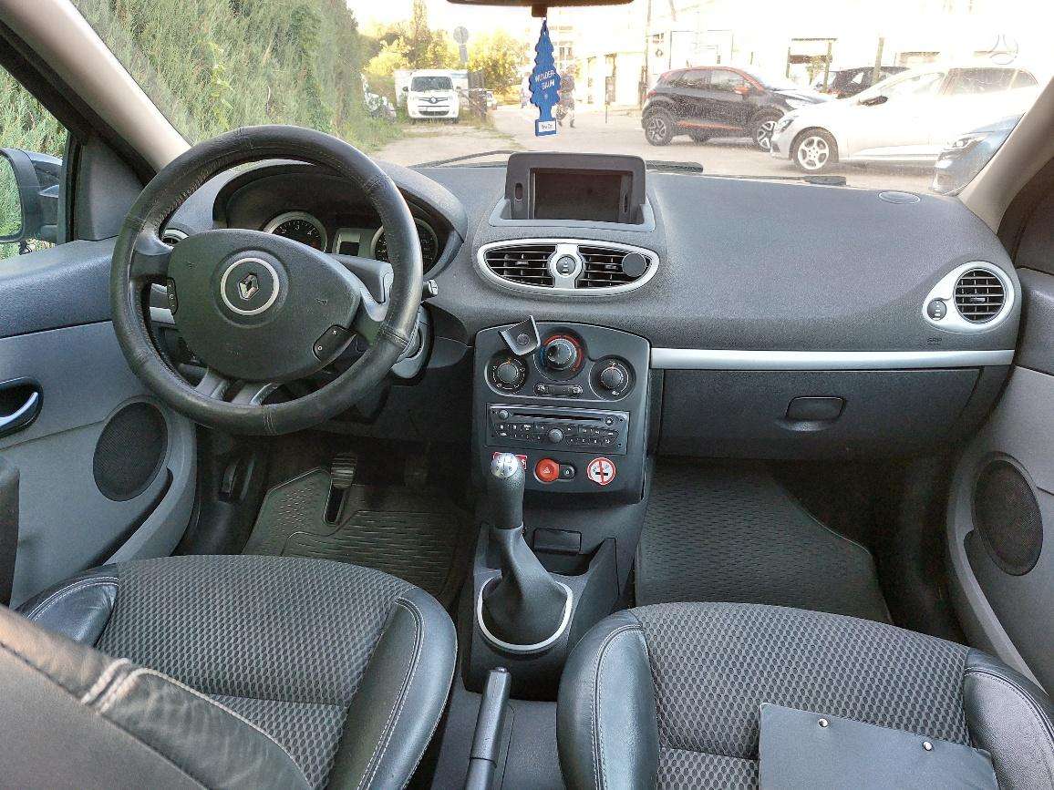 Renault Clio, Универсал