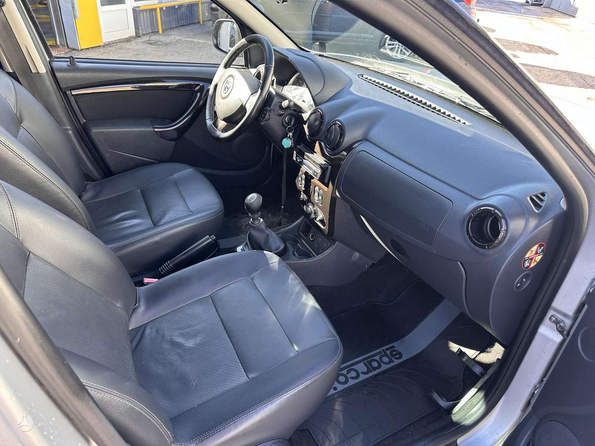 Dacia Duster, 1.5 l., off-road / crossover