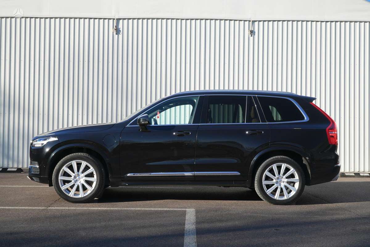 Volvo XC90 - 4