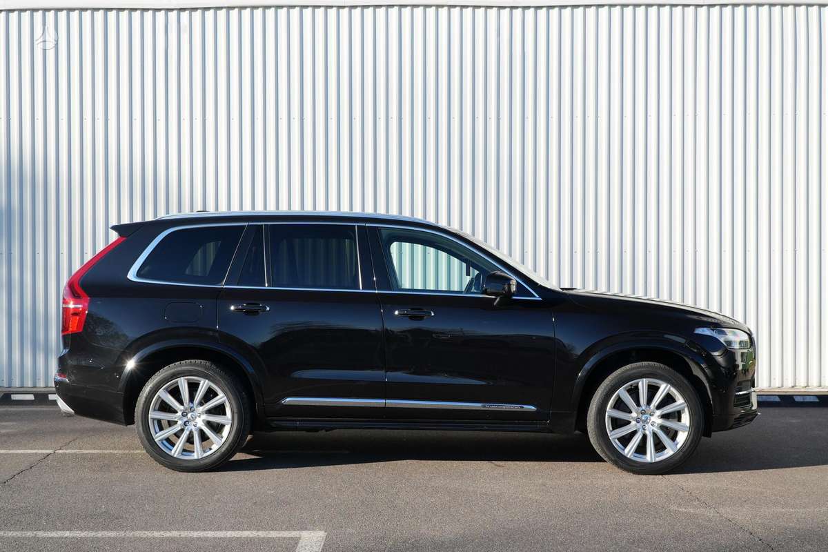 Volvo XC90 - 8