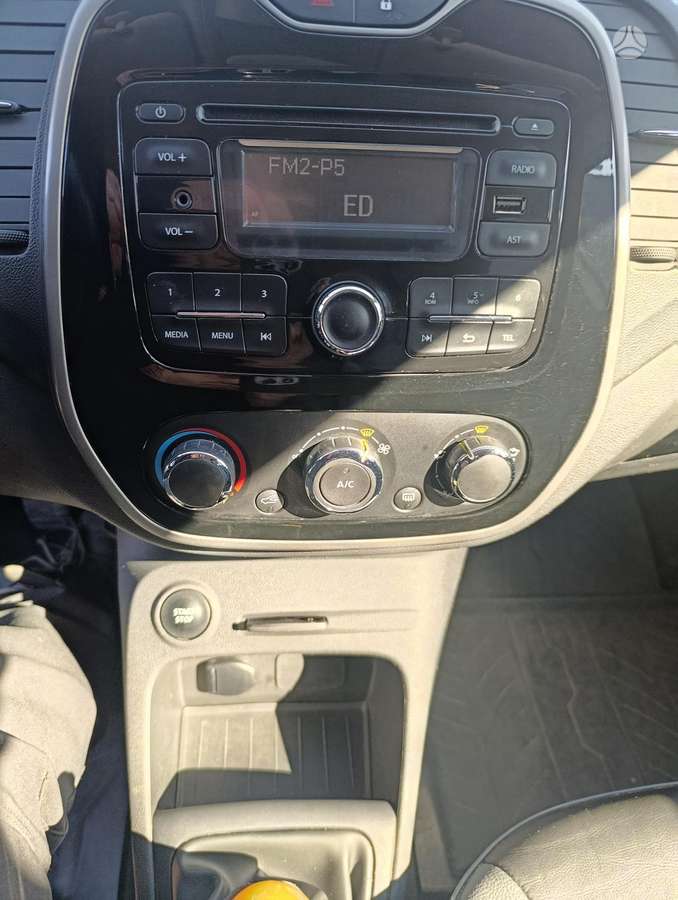 Renault Captur, 0.9 l., Внедорожник / Кроссовер