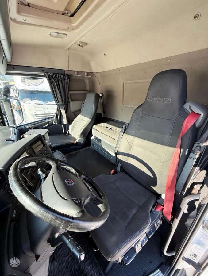 Scania R370, 1 miegamoji vieta
