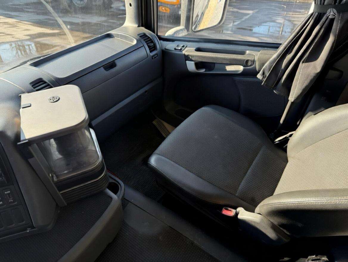 Scania R370, 1 miegamoji vieta
