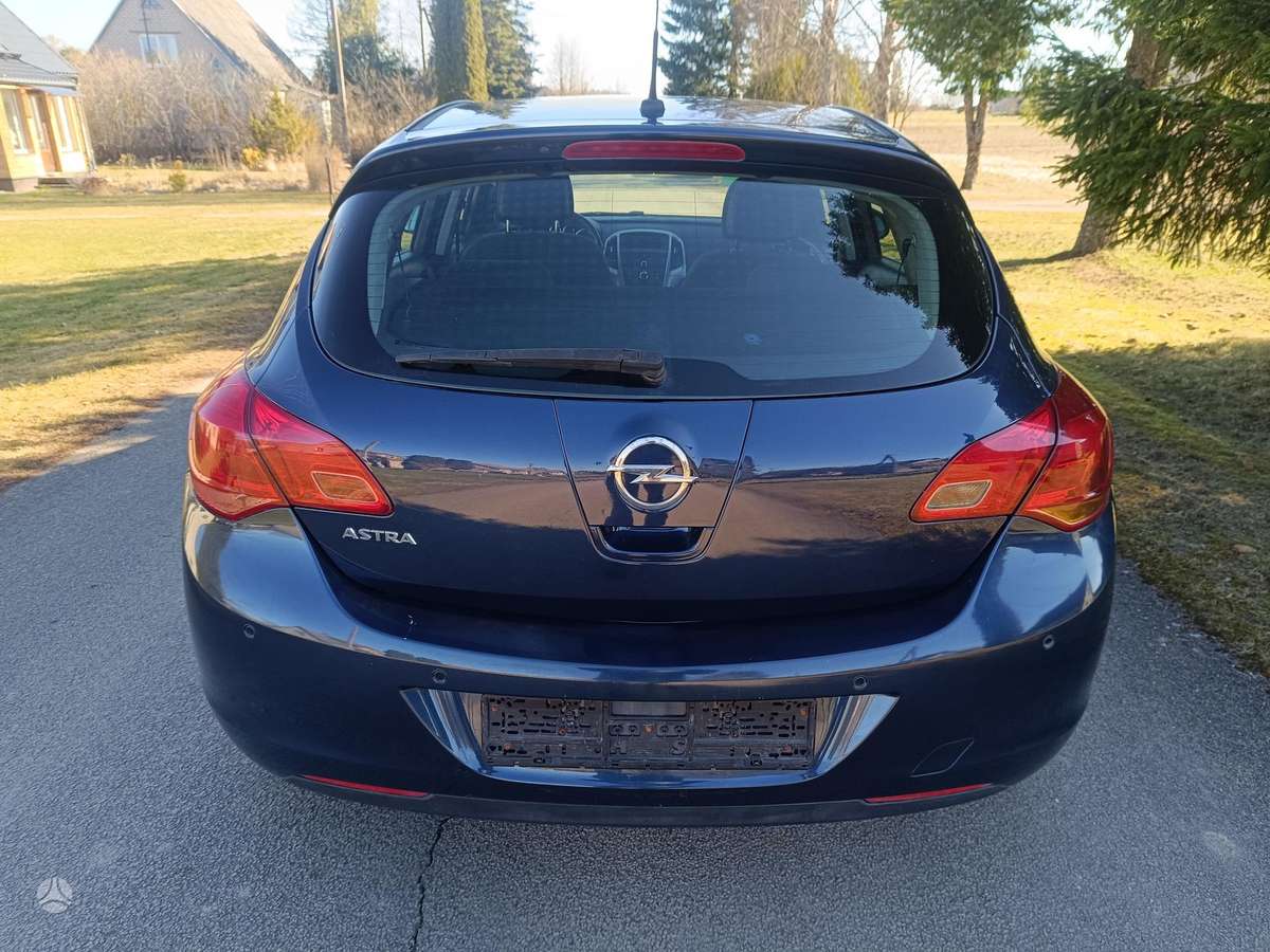 Opel Astra, 1.6 l., hatchback