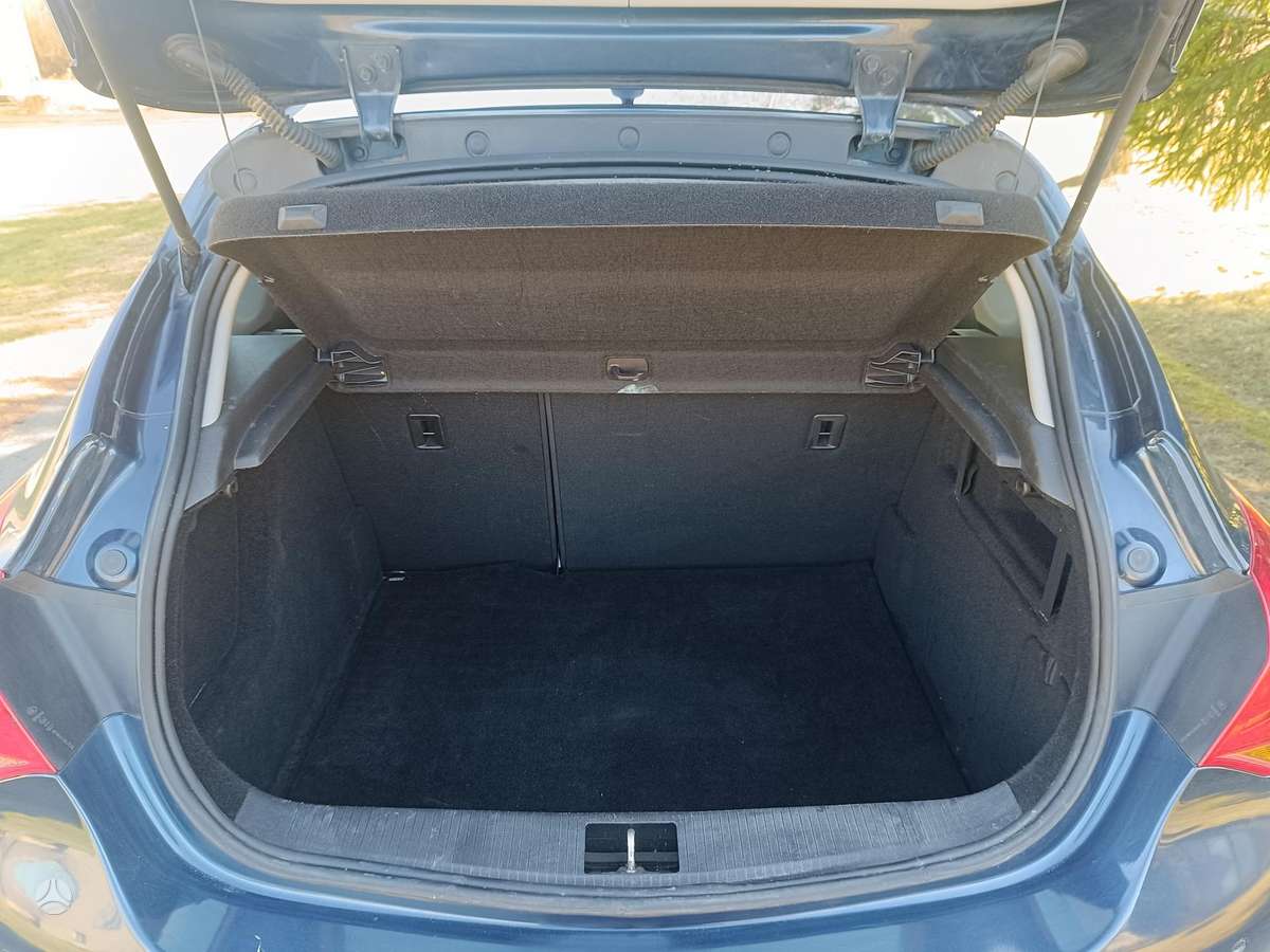 Opel Astra, 1.6 l., hatchback