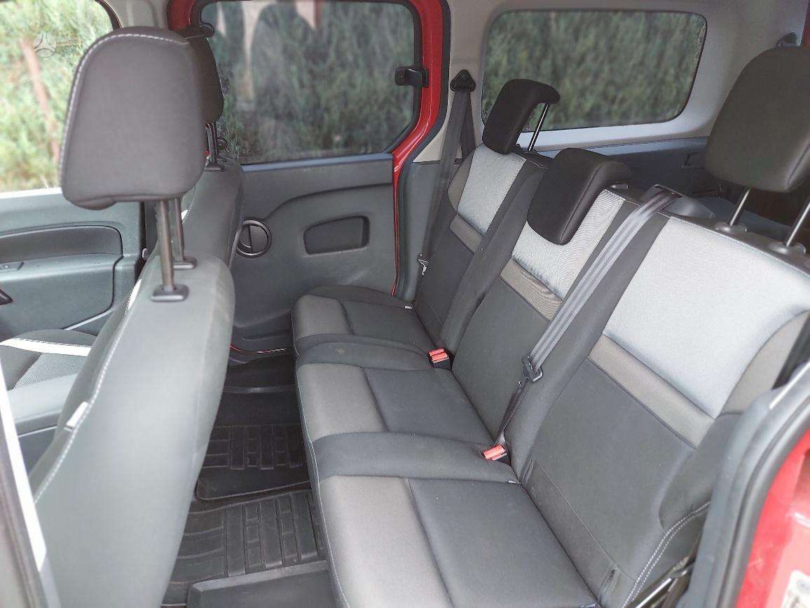 Renault Kangoo, Пассажирский микроавтобус