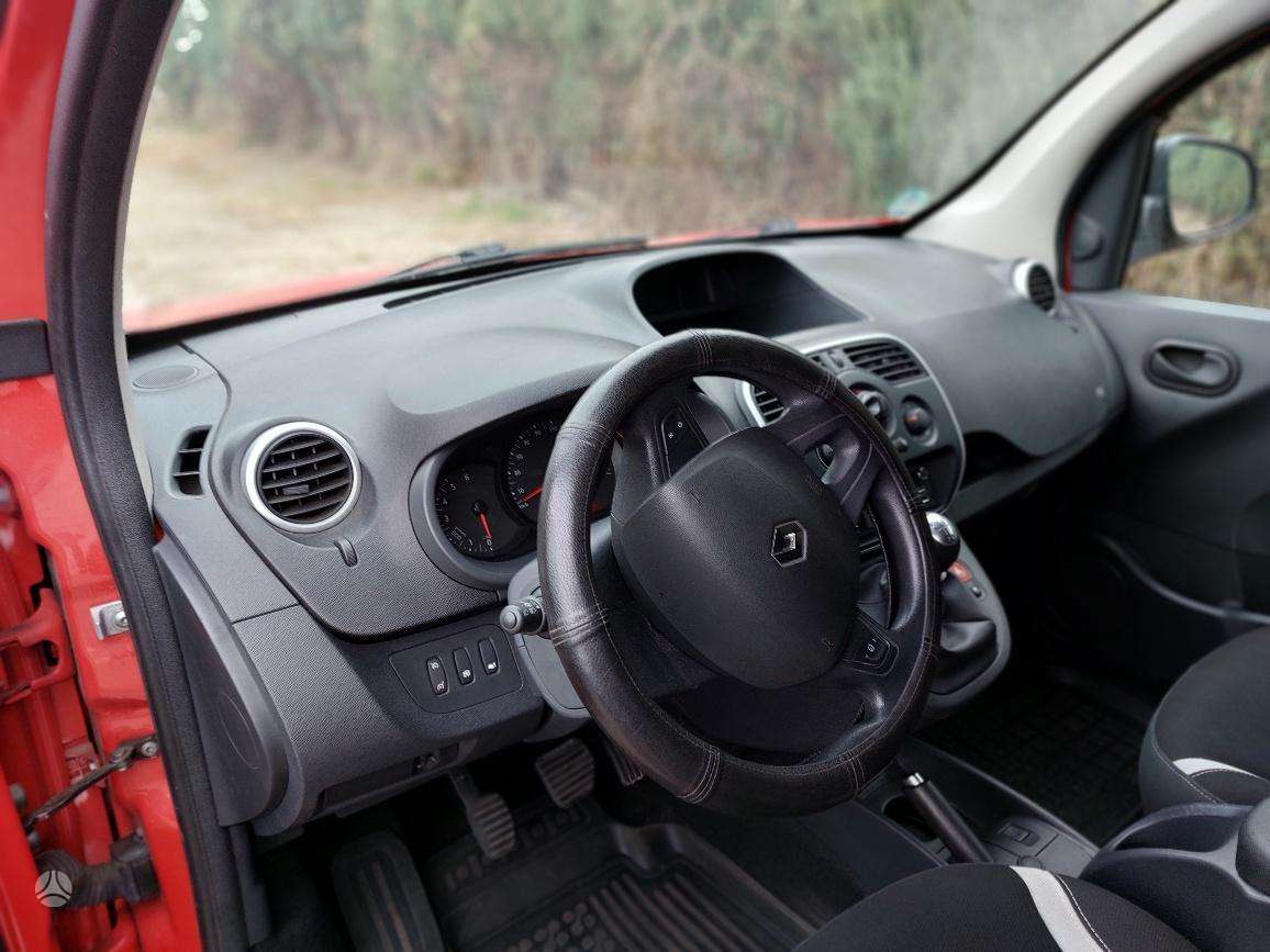 Renault Kangoo, Пассажирский микроавтобус