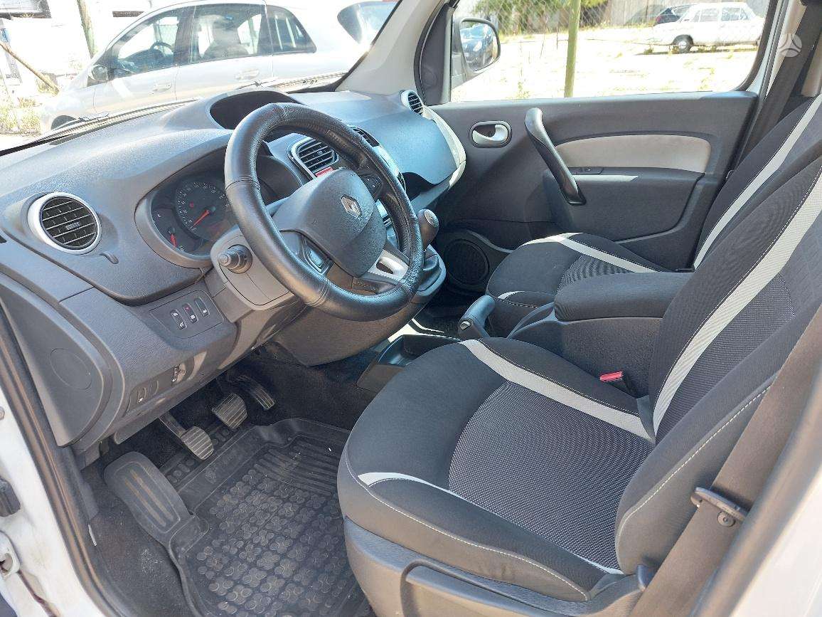 Renault Kangoo, Пассажирский микроавтобус