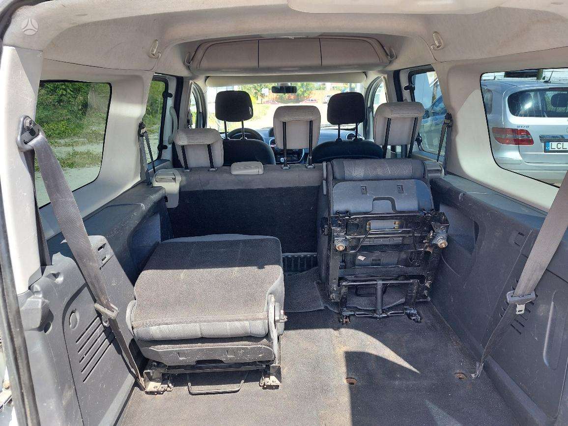 Renault Kangoo, Пассажирский микроавтобус