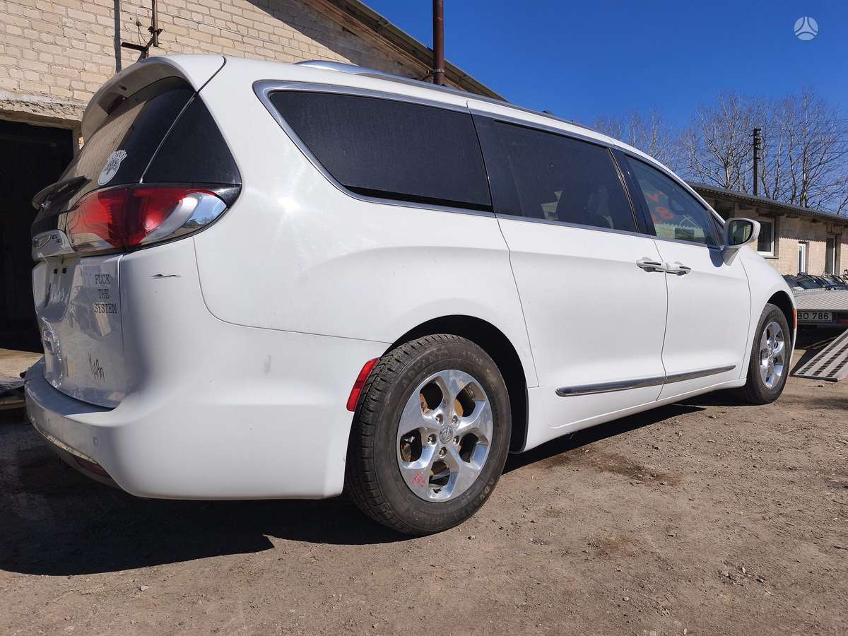 Chrysler Pacifica