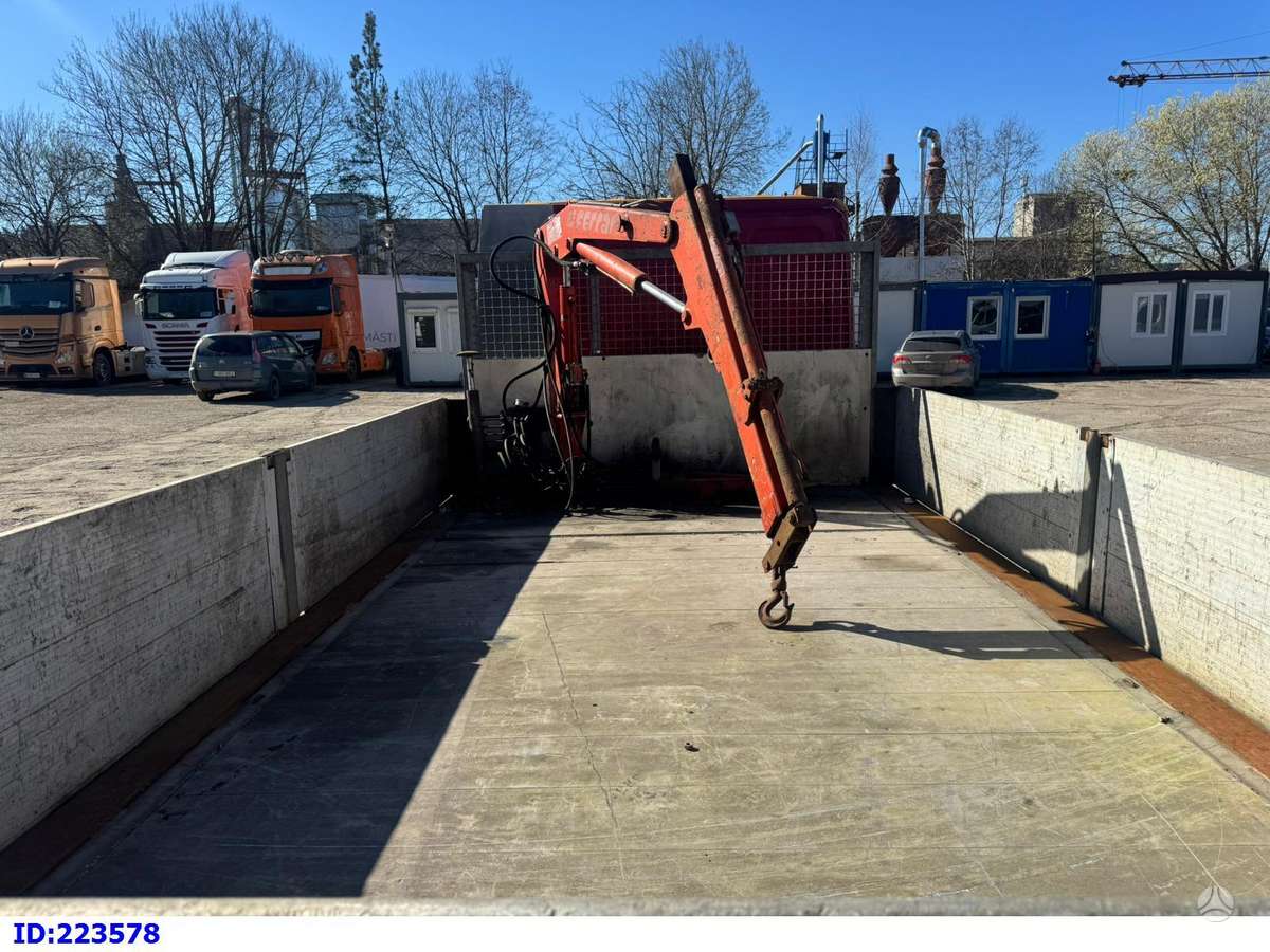 Iveco 120EL22 Tipper + Crane, самосвалы