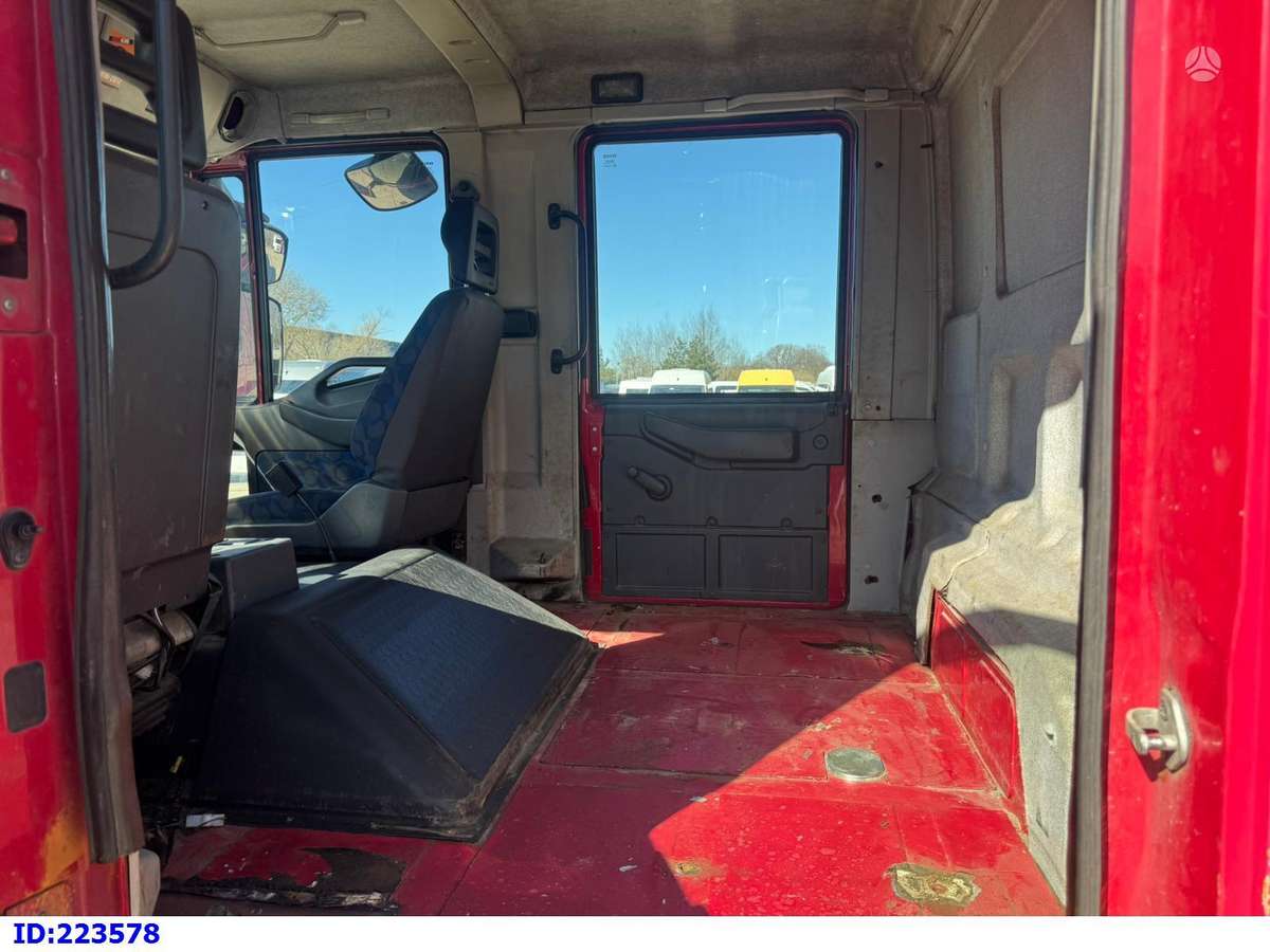 Iveco 120EL22 Tipper + Crane, самосвалы