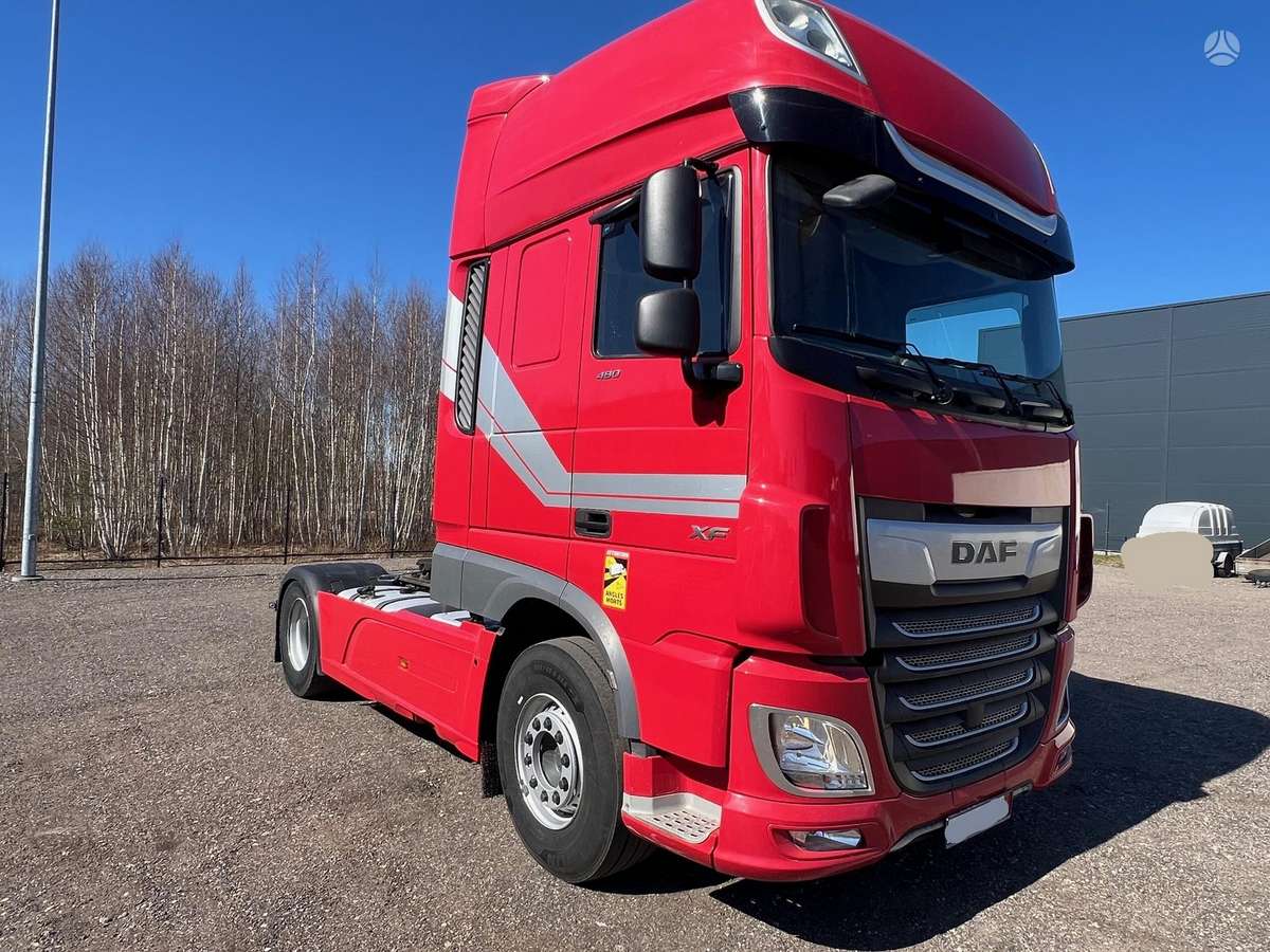 DAF 106.480, 2 miegamosios vietos
