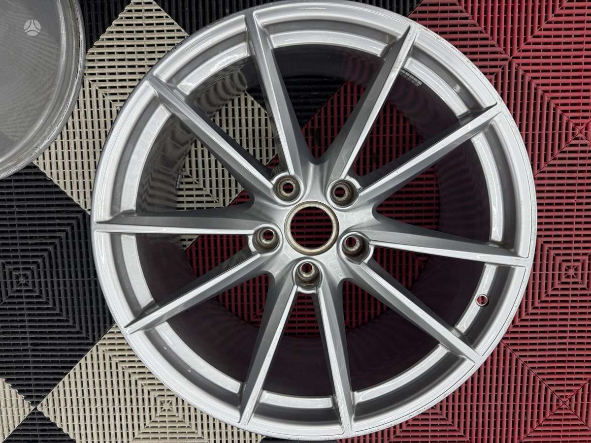 Porsche, lengvojo lydinio, R21