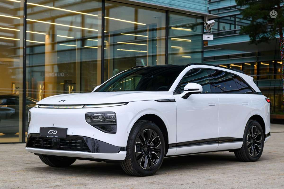 Xpeng G9 - 1