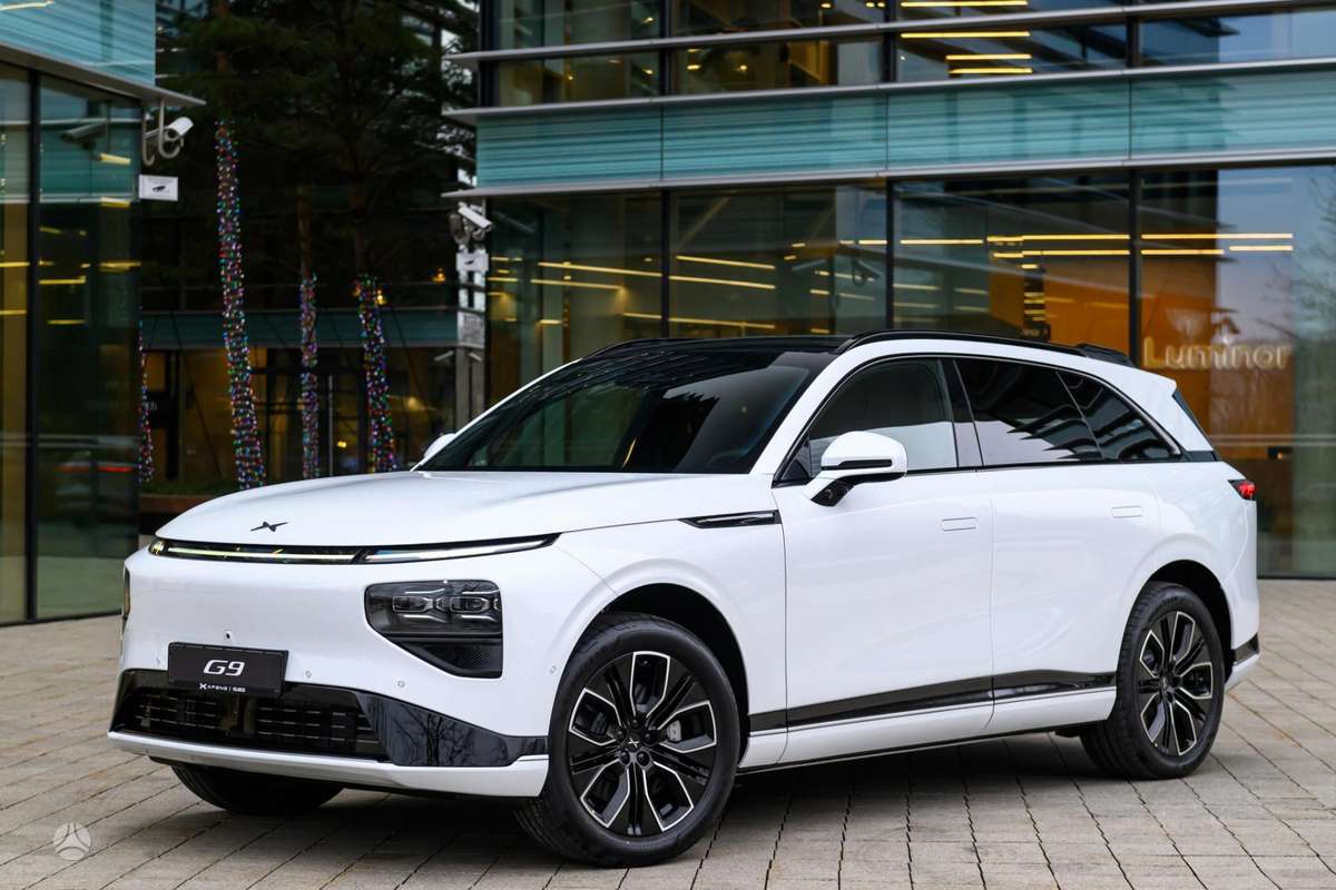 Xpeng G9 - 4