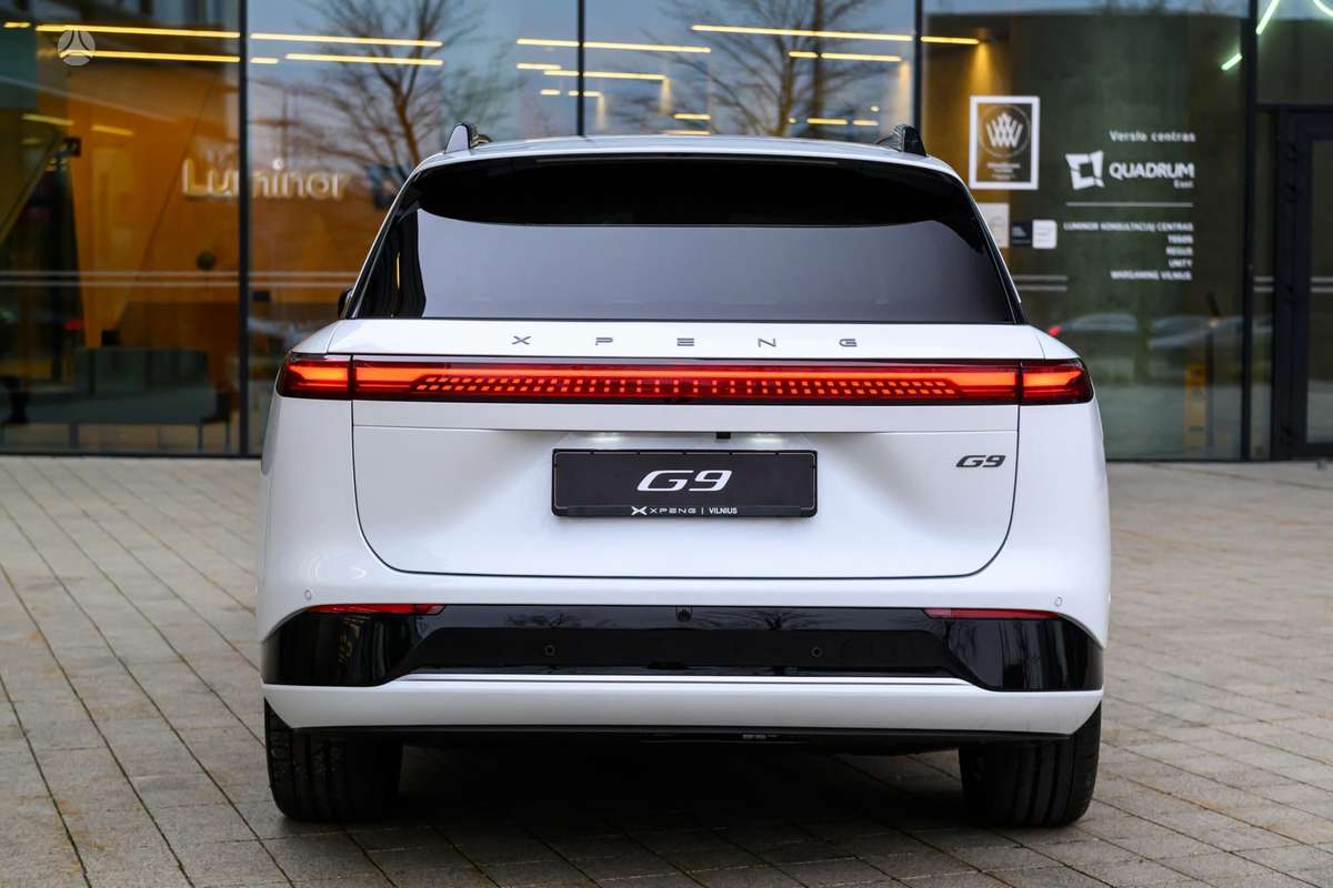Xpeng G9 - 9