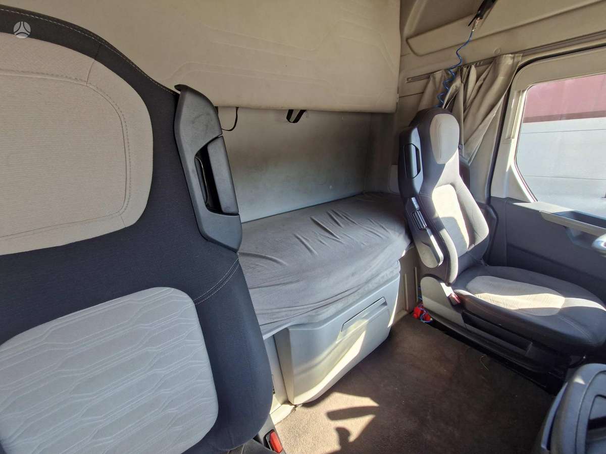 Ford F-MAX 500, double sleeper