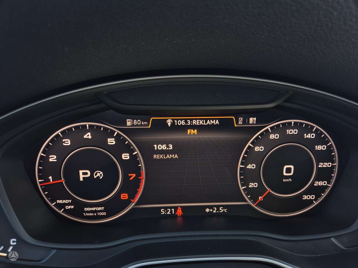 Audi Q5, 2.0 l., off-road / crossover