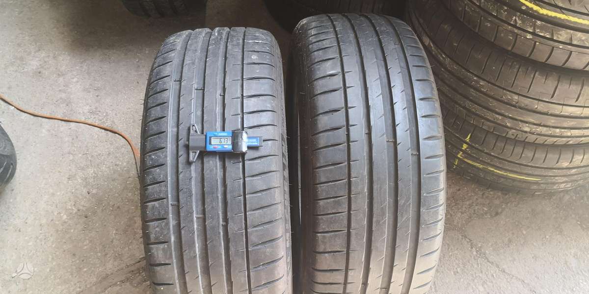 Michelin Pilot sport 4, summer 235/45 R19