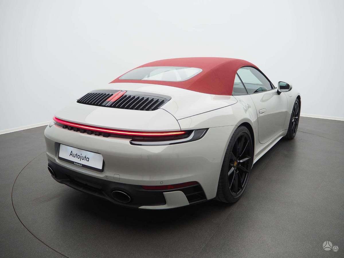 Porsche 911 - 4