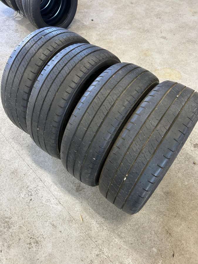 Kumho, vasarinės 215/60 R17
