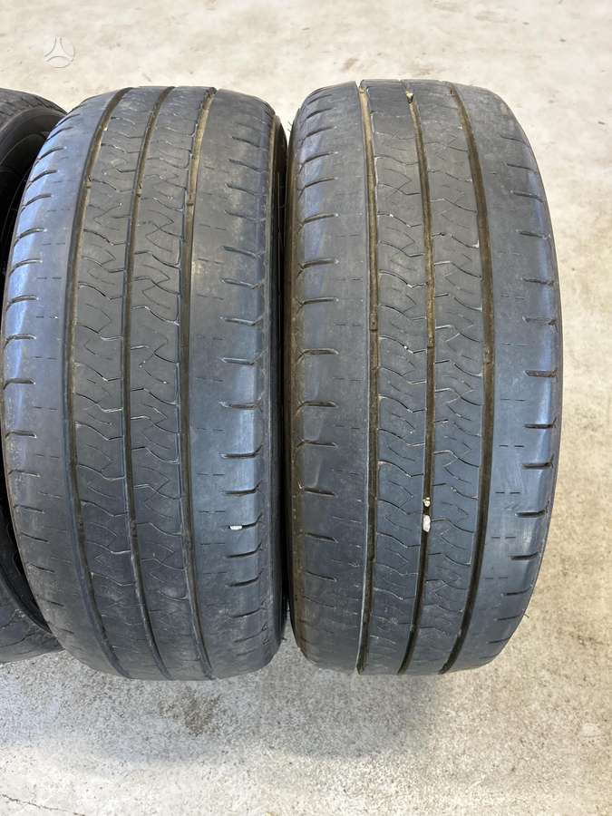 Kumho, vasarinės 215/60 R17