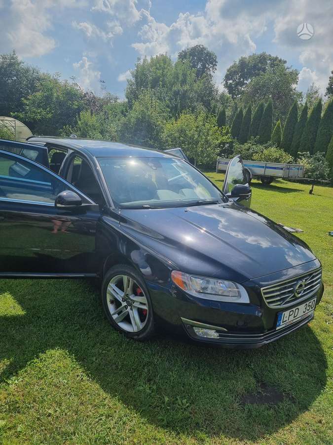 Volvo V70 - 1