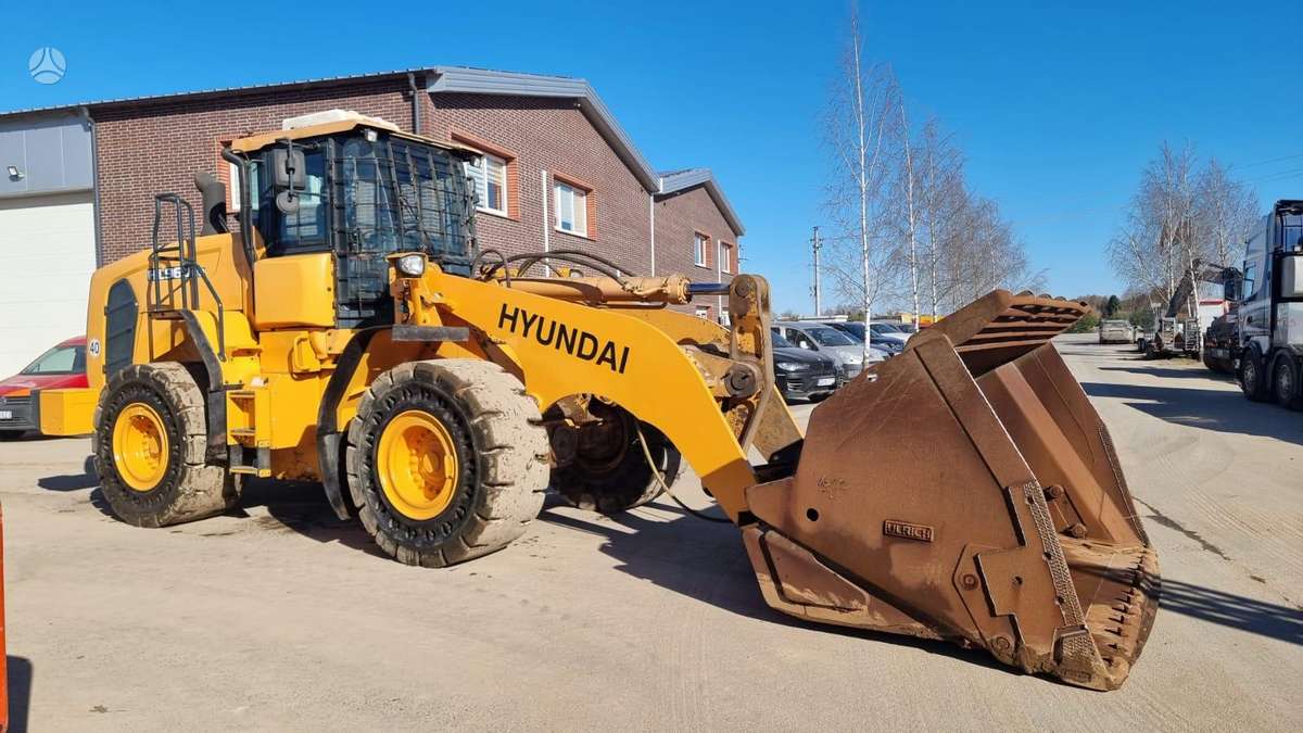 Hyundai HL 960 HD Hi-Tip, frontal loader