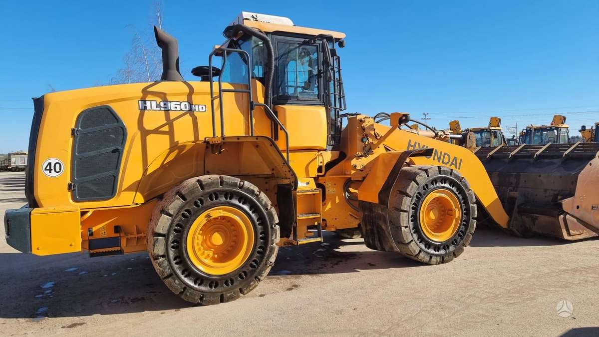 Hyundai HL 960 HD Hi-Tip, frontal loader