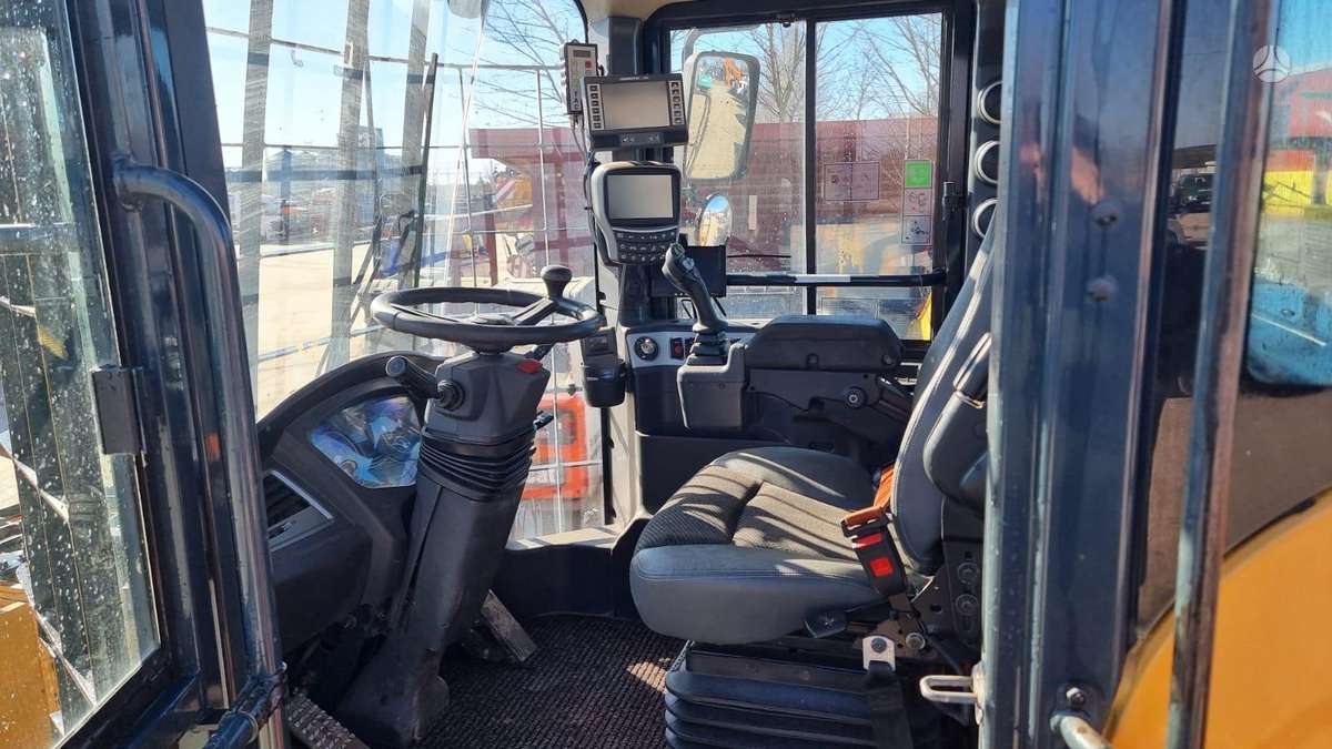 Hyundai HL 960 HD Hi-Tip, frontal loader