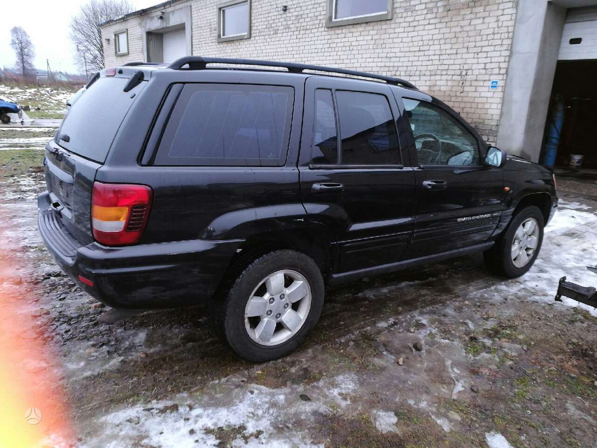 Jeep Cherokee accessories and consumables