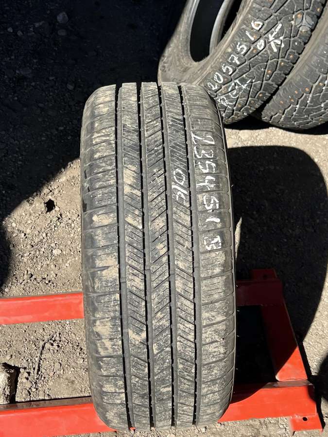 Goodyear, всесезонные 235/45 R18