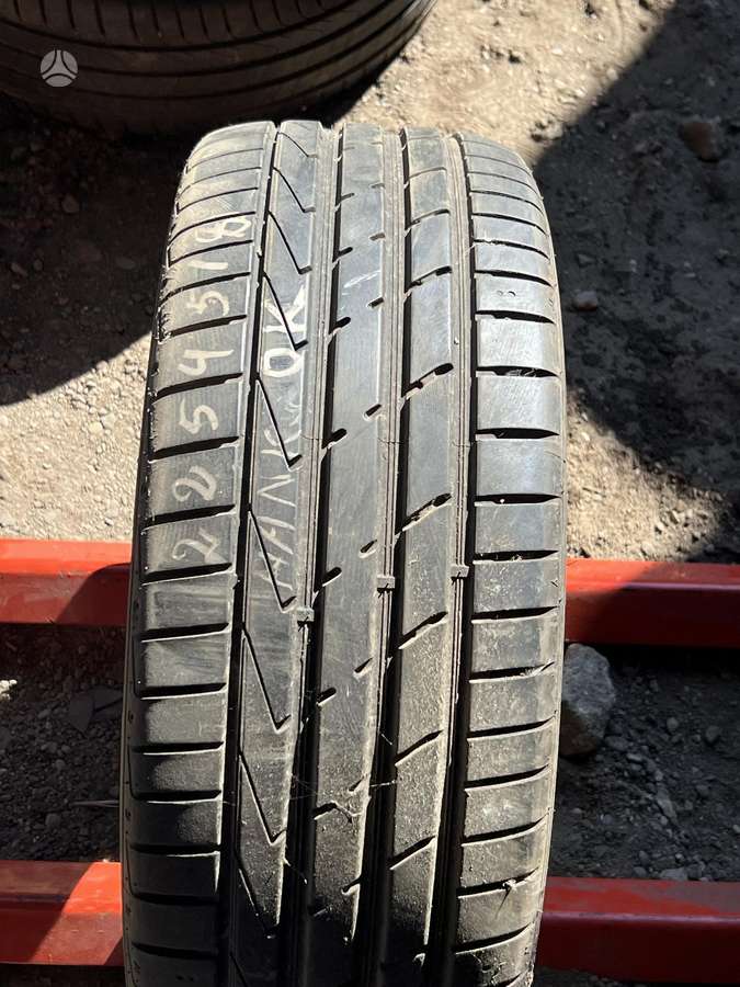 Hankook, summer 225/45 R18