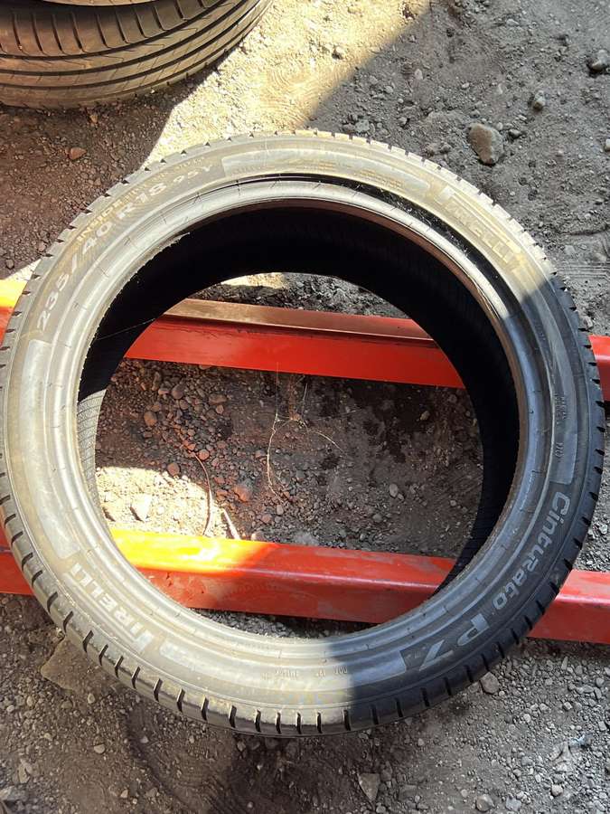 Pirelli, vasarinės 235/40 R18