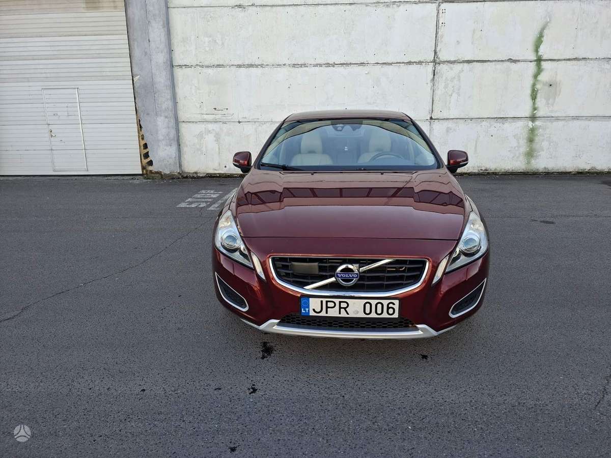 Volvo S60, 2.0 l., Седан