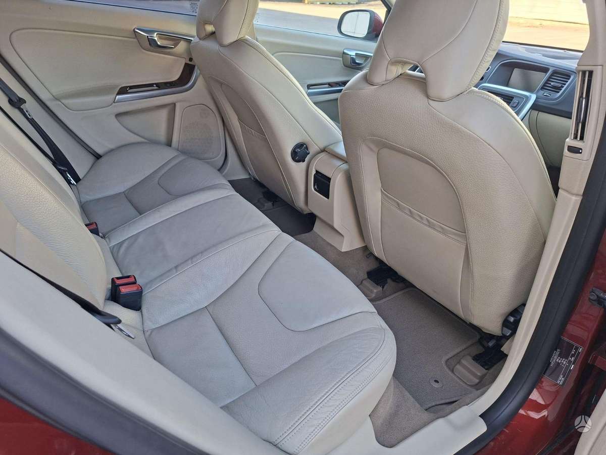 Volvo S60, 2.0 l., Седан