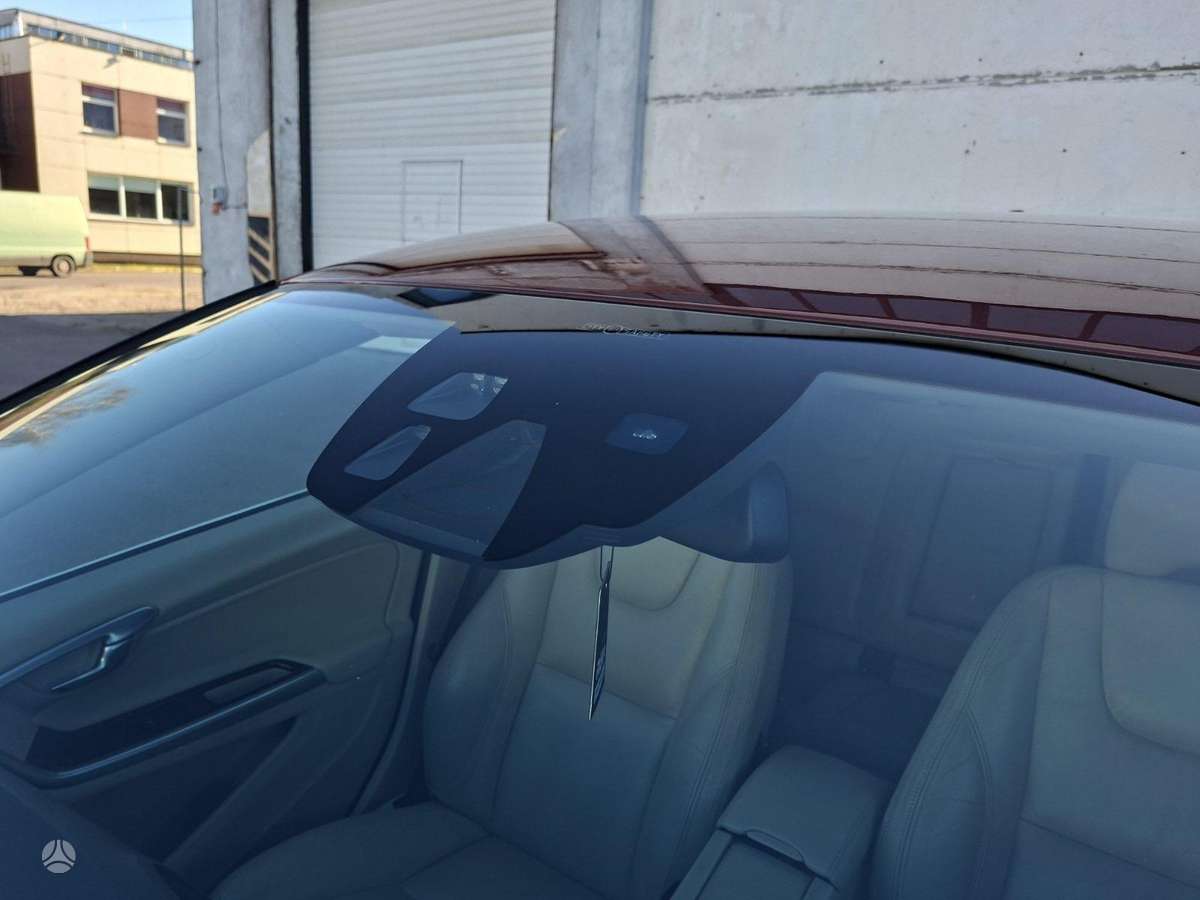 Volvo S60, 2.0 l., Седан