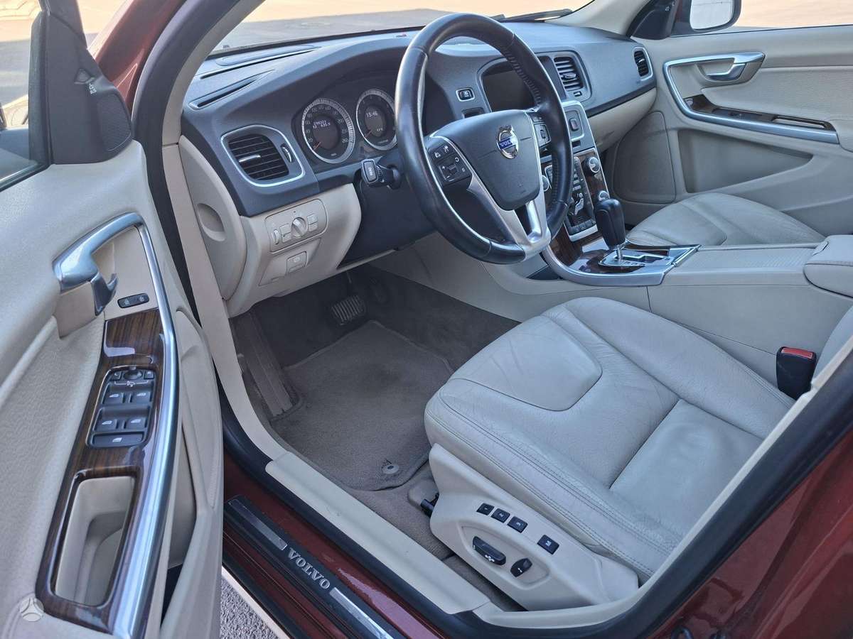 Volvo S60, 2.0 l., Седан