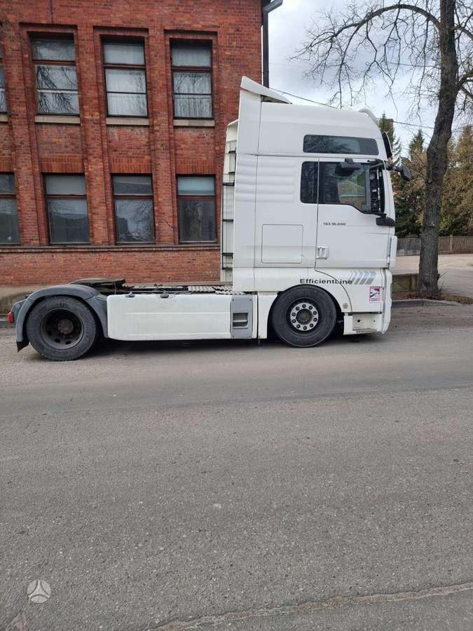 MAN TGX, double sleeper