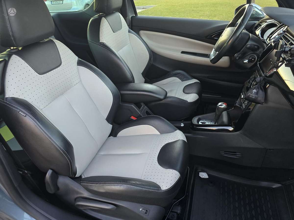 Citroen DS3, 1.6 l., hatchback