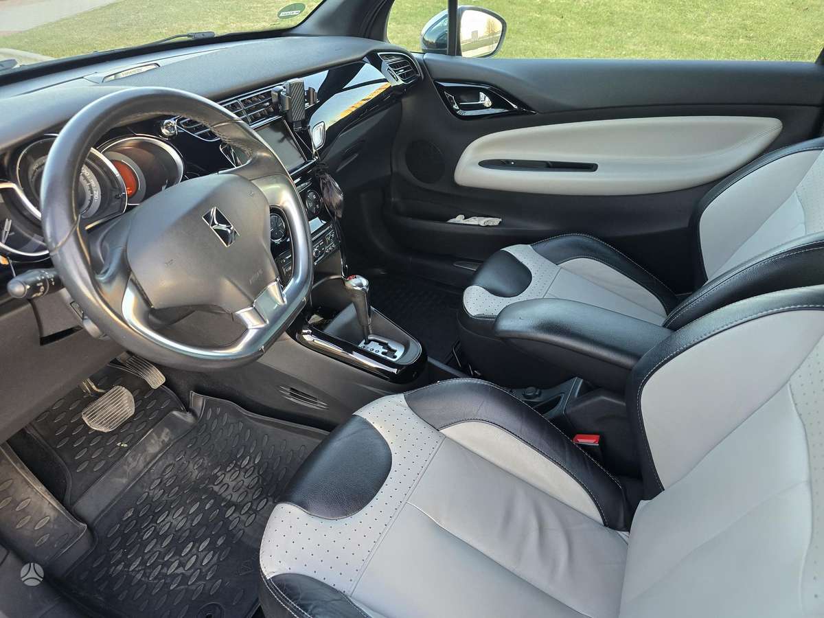 Citroen DS3, 1.6 l., hatchback