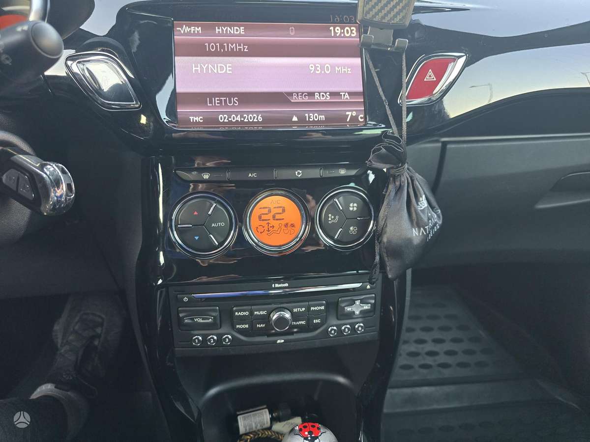 Citroen DS3, 1.6 l., hatchback