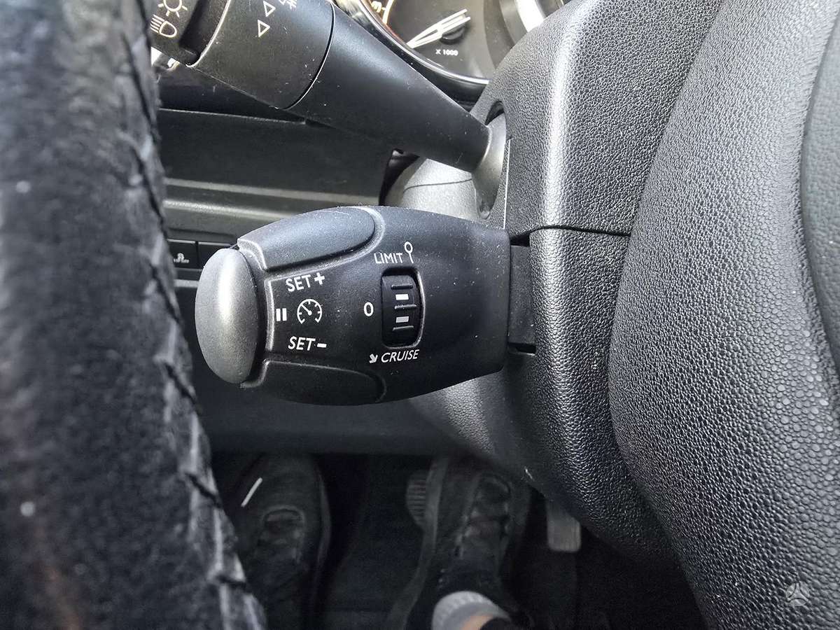 Citroen DS3, 1.6 l., hatchback
