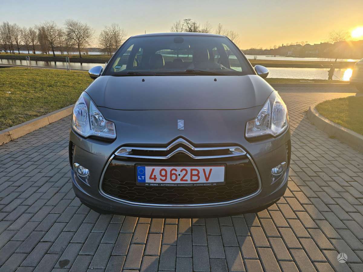 Citroen DS3, 1.6 l., hatchback
