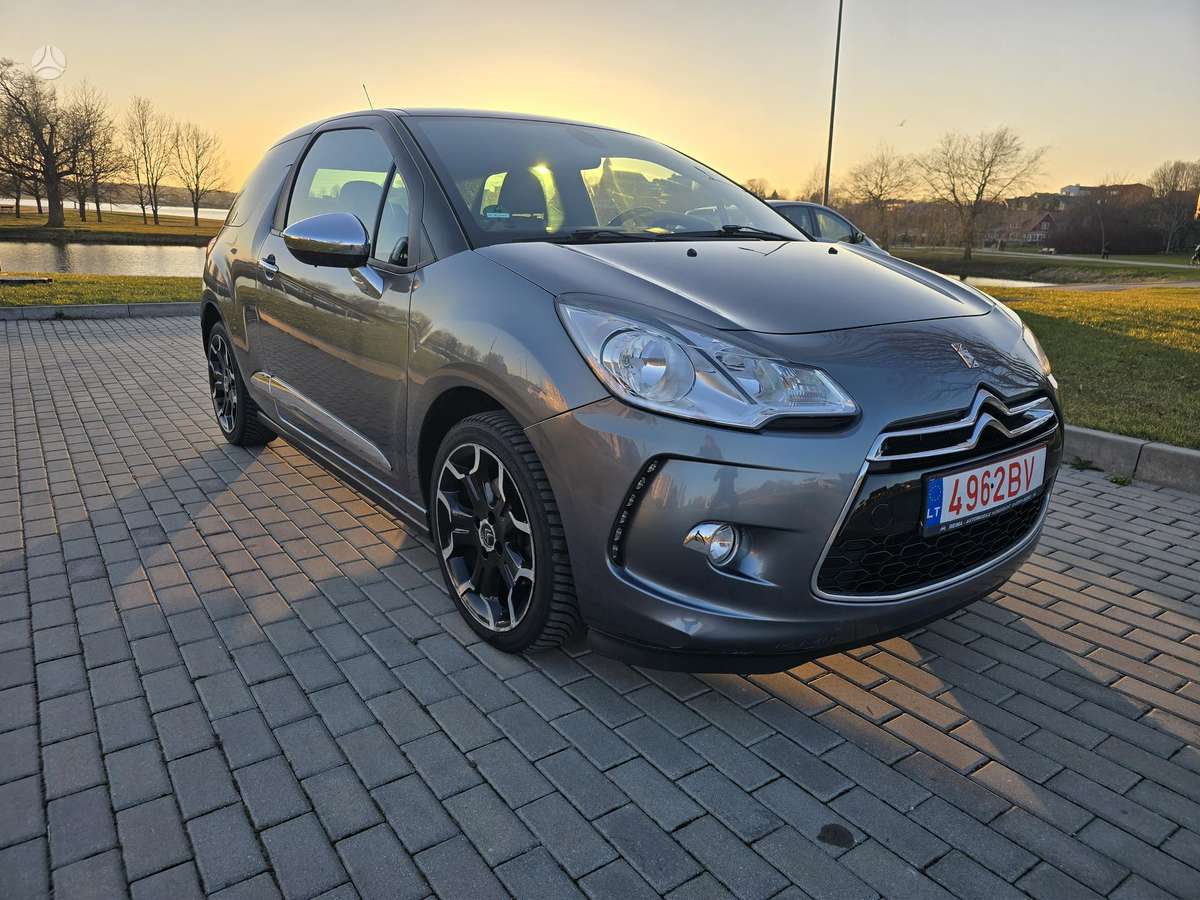 Citroen DS3, 1.6 l., Хэтчбек